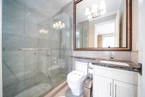 6338 Elm Street, Vancouver, BC 