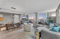 5205-1289 Hornby Street  Vancouver, BC V6Z 0G7