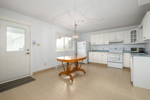 459 Cariboo Crescent, Coquitlam, BC 