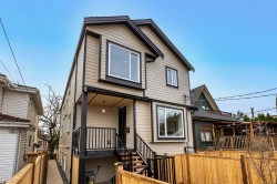 3-435 47th Avenue E Vancouver, BC V5W 2B3