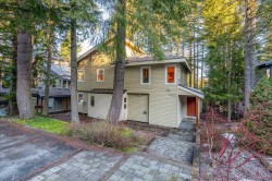 3205 Arbutus Drive  Whistler, BC V8E 0B8