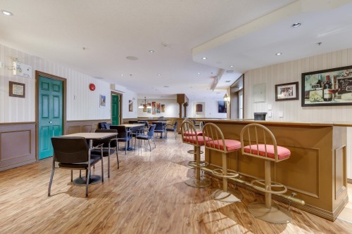 220-2995 Princess Crescent, Coquitlam, BC 