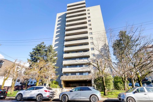 1206-110 4th Street W North Vancouver, BC V7L 0E6