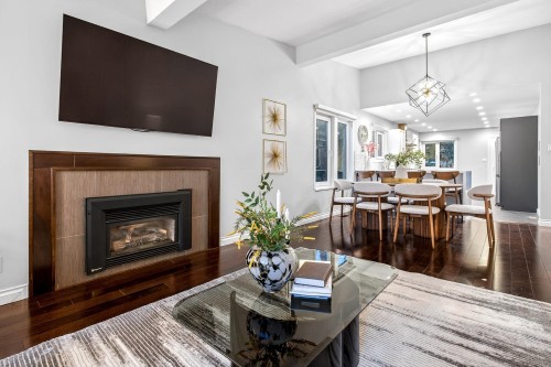 1614 Lynn Valley Road, North Vancouver, BC 