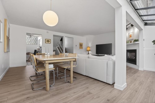 526 Cardiff Way, Port Moody, BC 