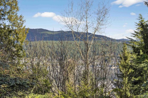 526 Cardiff Way, Port Moody, BC 