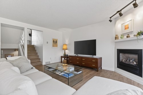 526 Cardiff Way, Port Moody, BC 