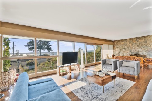 2237 Palmerston Avenue, West Vancouver, BC 