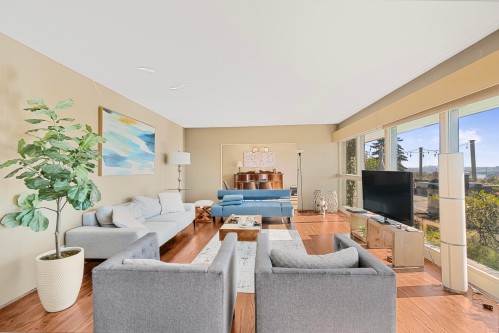 2237 Palmerston Avenue, West Vancouver, BC 