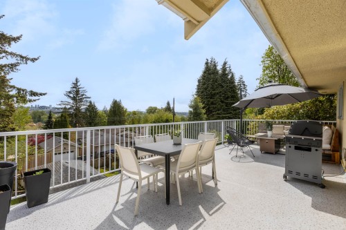1231 Cloverley Street, North Vancouver, BC 