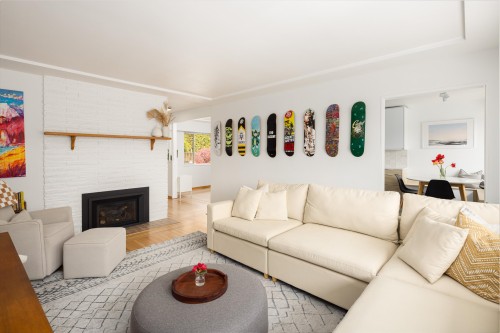 1231 Cloverley Street, North Vancouver, BC 