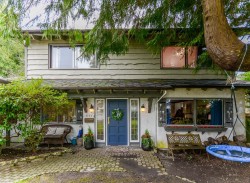 1733 Ross Road  North Vancouver, BC V7J 1V8