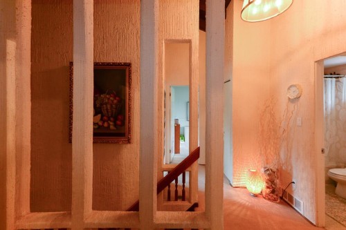 1733 Ross Road, North Vancouver, BC 