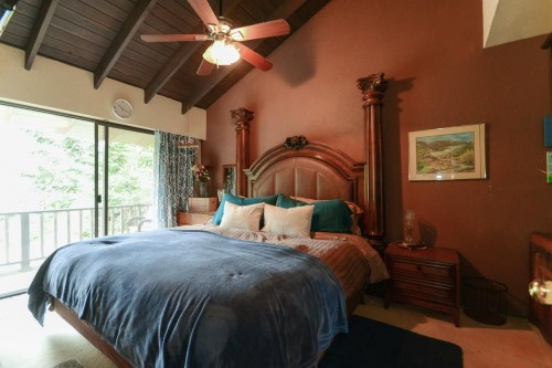 1733 Ross Road, North Vancouver, BC 