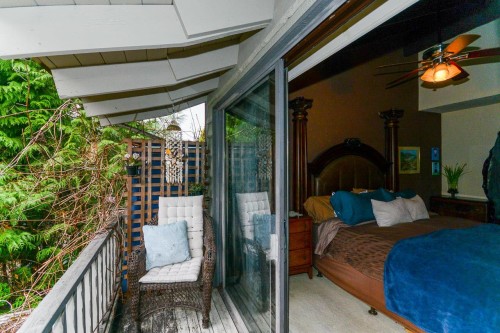 1733 Ross Road, North Vancouver, BC 