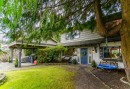 1733 Ross Road, North Vancouver, BC 
