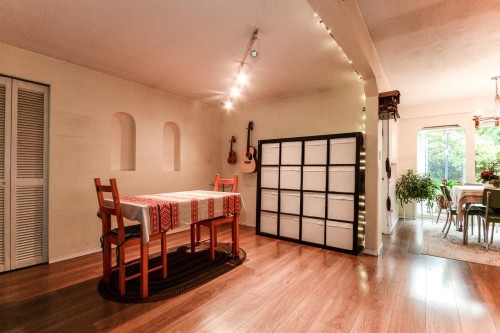 1733 Ross Road, North Vancouver, BC 