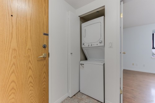 506-6611 Cooney Road, Richmond, BC 