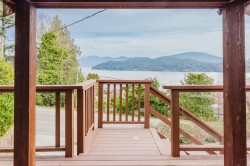 591 Gibsons Way  Gibsons, BC V0N 1V9