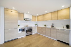 406-6485 Manitoba Street  Vancouver, BC V5Y 0P7