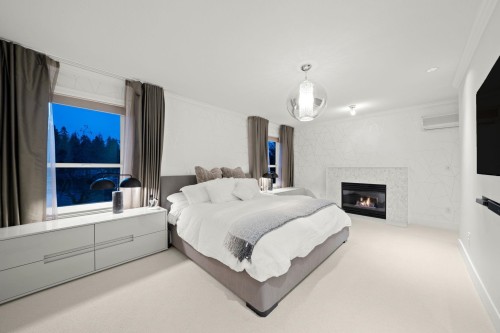 1261 Eldon Road, North Vancouver, BC 