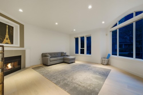 1261 Eldon Road, North Vancouver, BC 