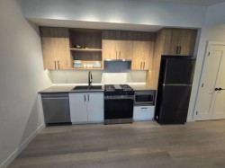 104-1100 Clarke Road  Port Moody, BC V3H 0N3