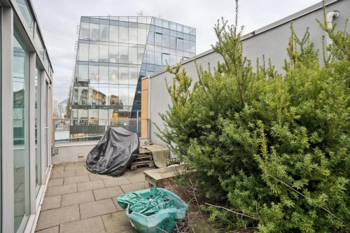 205-522 8Th Avenue, Vancouver, BC 