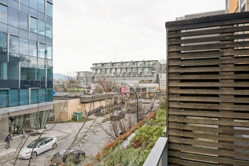 205-522 8Th Avenue, Vancouver, BC 