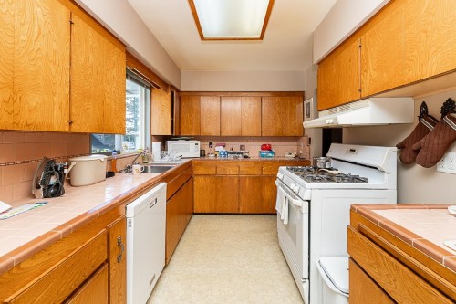 614 Chapman Avenue, Coquitlam, BC 