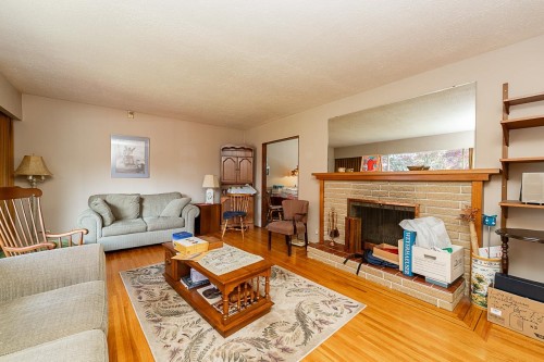 614 Chapman Avenue, Coquitlam, BC 