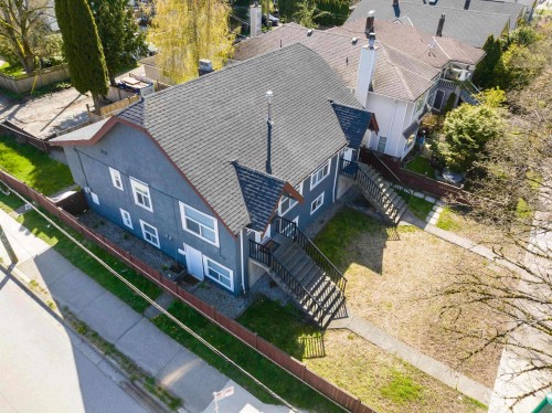 2808 6Th Avenue W, Vancouver, BC 