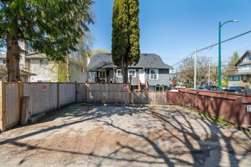 2808 6Th Avenue W, Vancouver, BC 