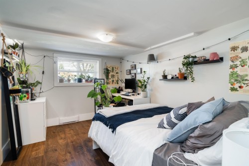 2808 6Th Avenue W, Vancouver, BC 