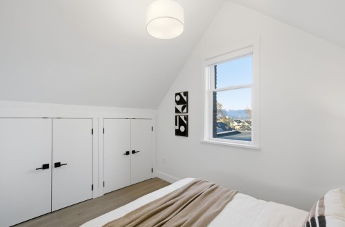 1967 Napier Street, Vancouver, BC 