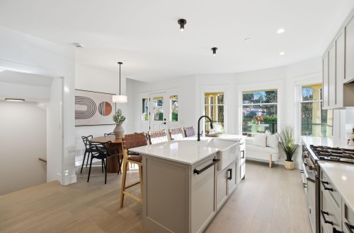 1967 Napier Street, Vancouver, BC 