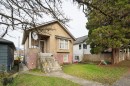 2541 Dundas Street, Vancouver, BC 