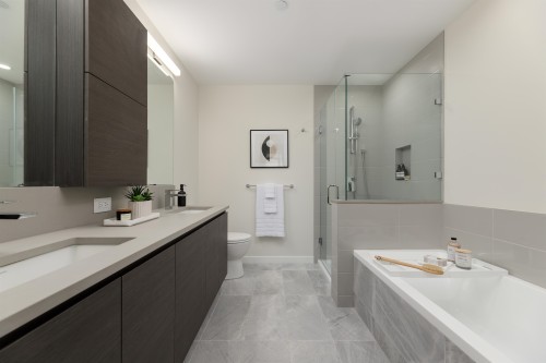 2507-4168 Lougheed Highway, Burnaby, BC 