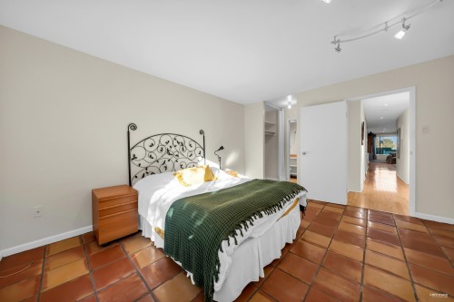 1031 Scantlings, Vancouver, BC 