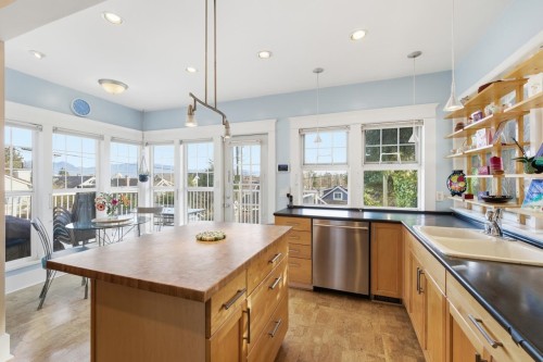 3662 Oak Street, Vancouver, BC 