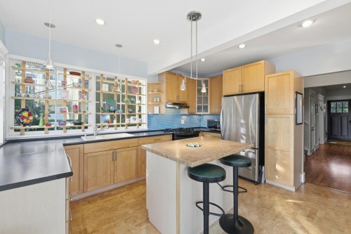 3662 Oak Street, Vancouver, BC 