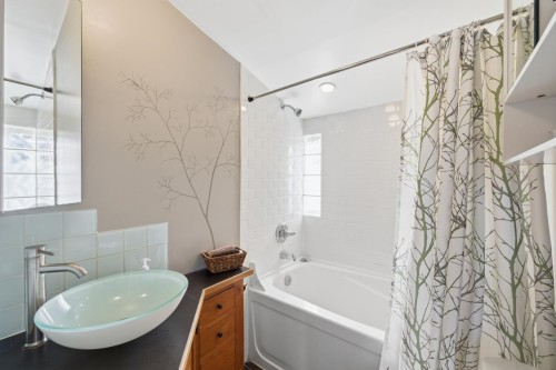 3662 Oak Street, Vancouver, BC 