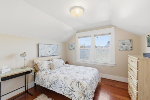 3662 Oak Street, Vancouver, BC 