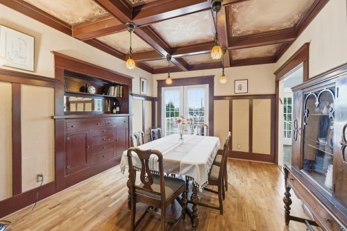 3662 Oak Street, Vancouver, BC 