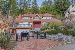 4989 Chalet Place  North Vancouver, BC V7R 4X4