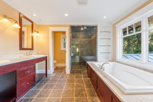 366 Keith Road, West Vancouver, BC 