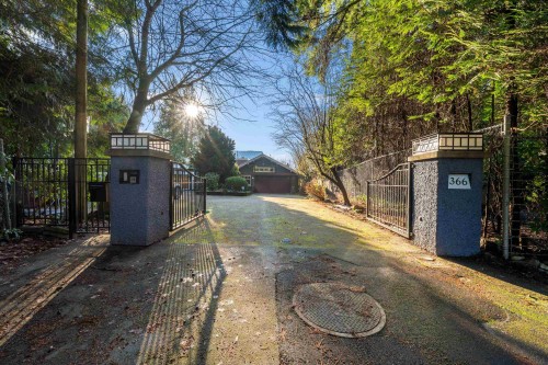 366 Keith Road, West Vancouver, BC 