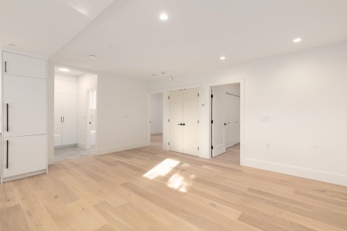 853 19Th Avenue E, Vancouver, BC 