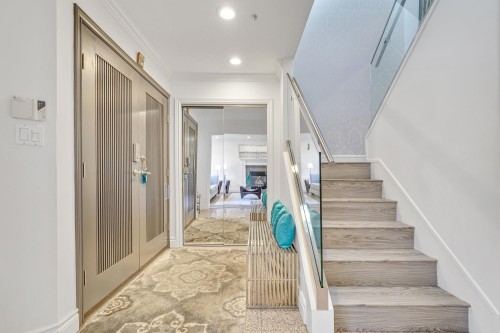 4218 10Th Avenue W, Vancouver, BC 