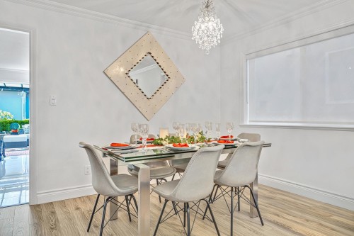 4218 10Th Avenue W, Vancouver, BC 